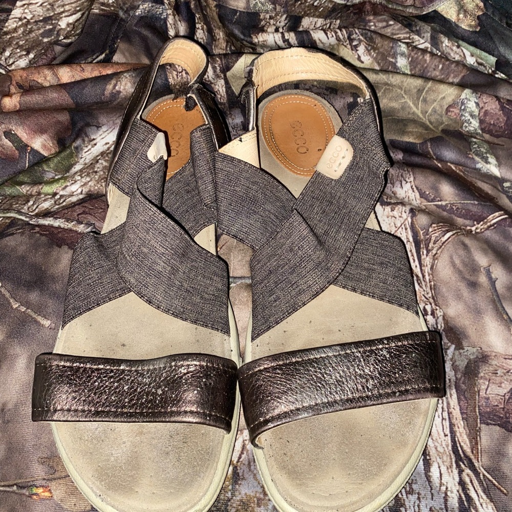 ECCO Gray and Brown Sandals size 40